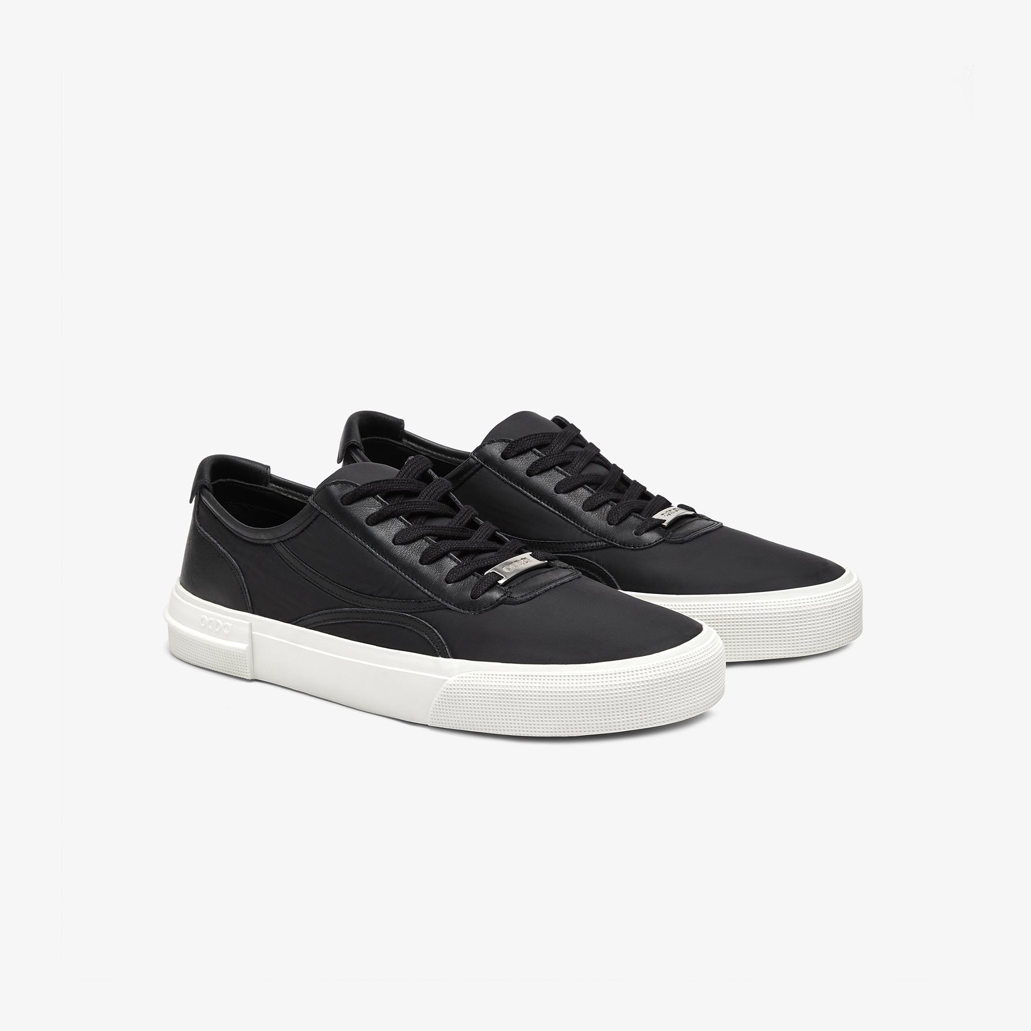 Sneakers Elegantes Unisex Zapatillas Negras de Lujo – ODDABrand