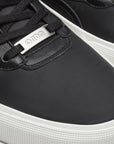 Sneakers negras elegantes unisex Untitled 4 detalle