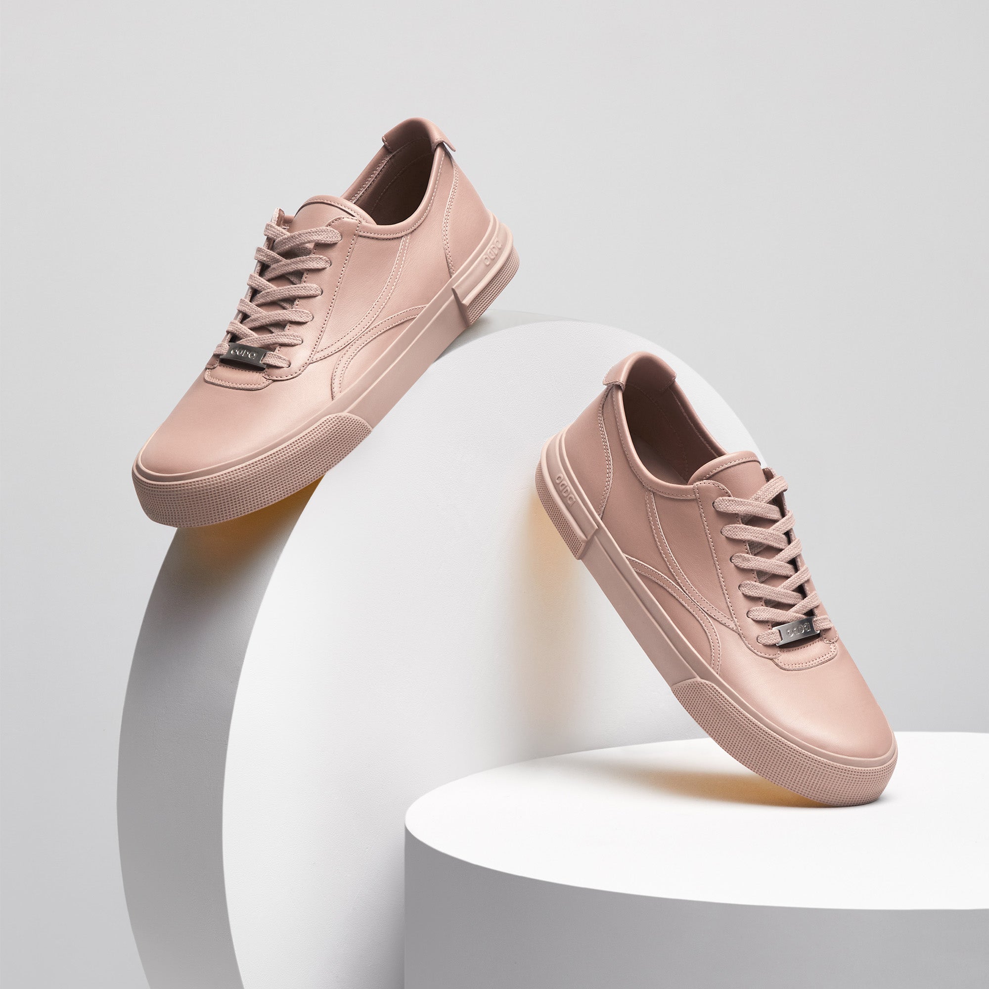 Odda brand cuidado sneaker piel