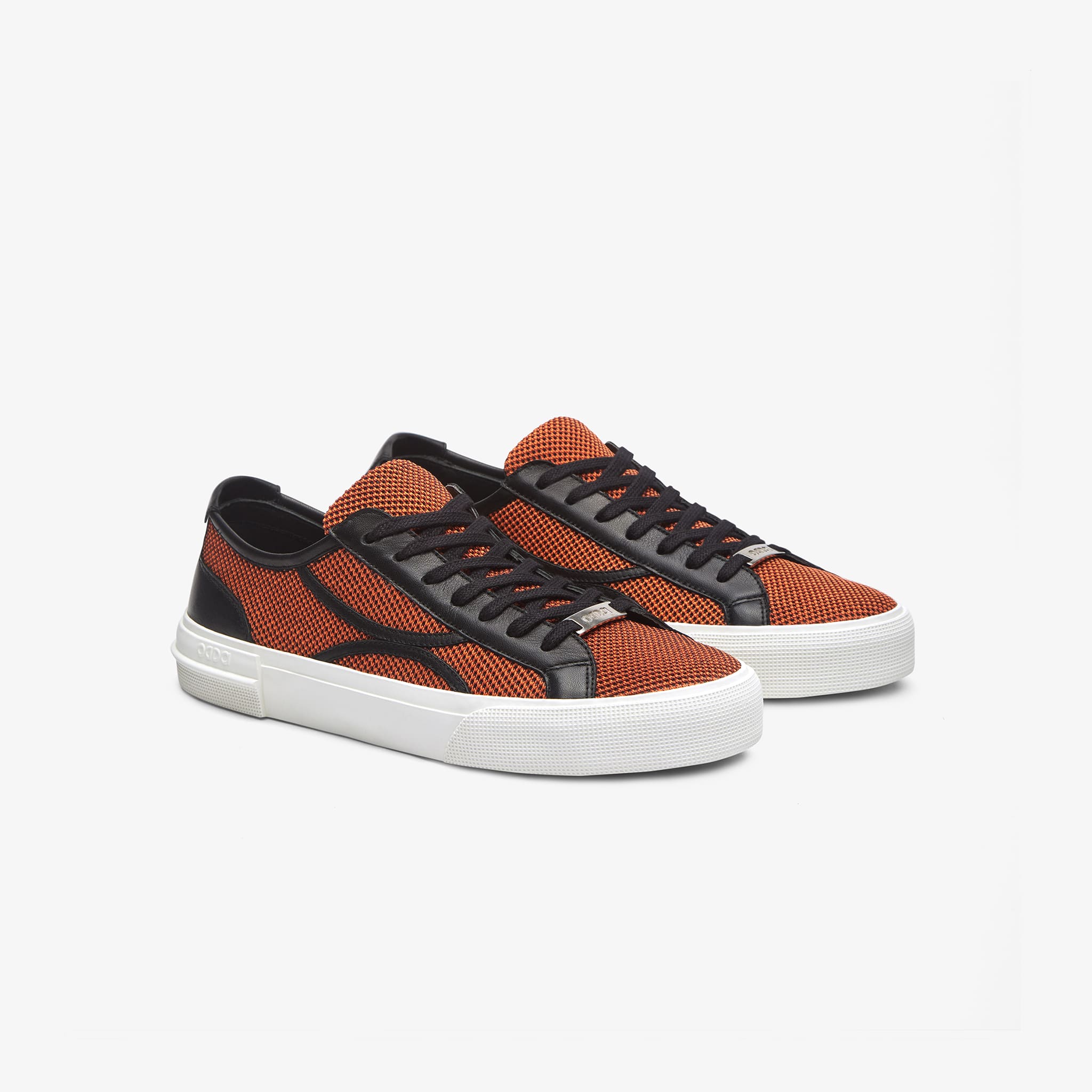 Sneakers Unisex Negras y Naranjas de Piel Untitled 7 | ODDA