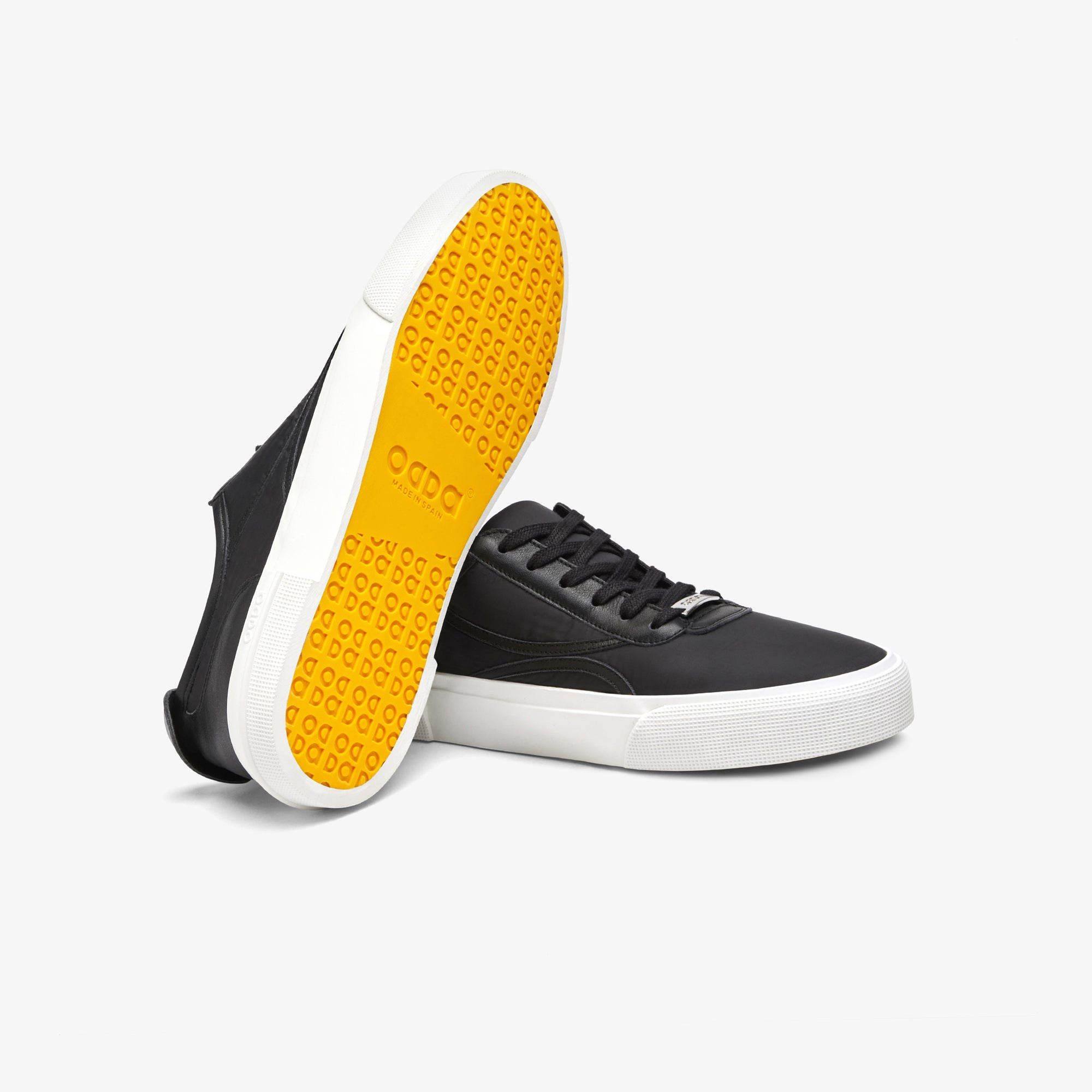 Sneakers negras elegantes unisex Untitled 4 suela