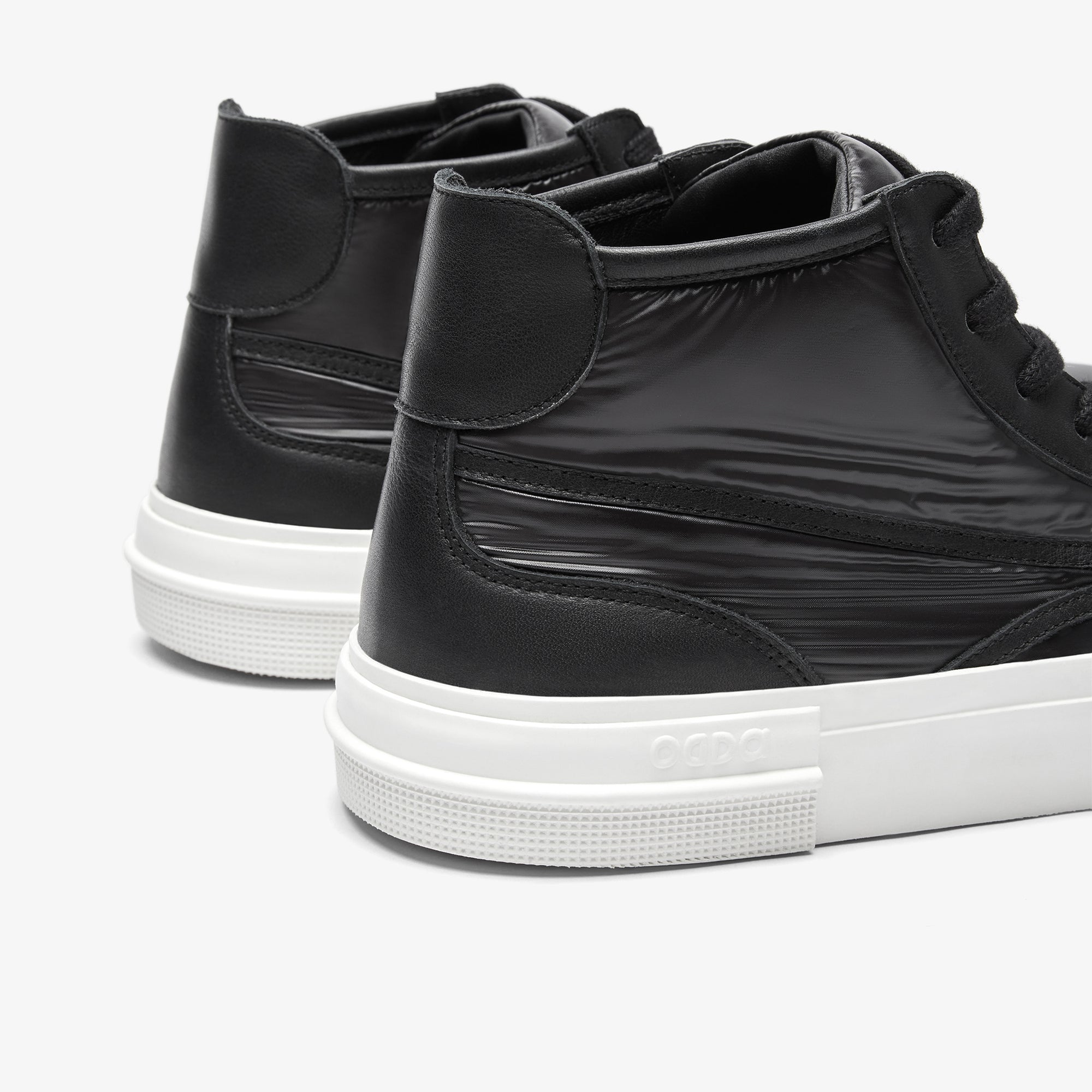 Sneakers altas negras de tela y piel unisex Untitled 8 talón