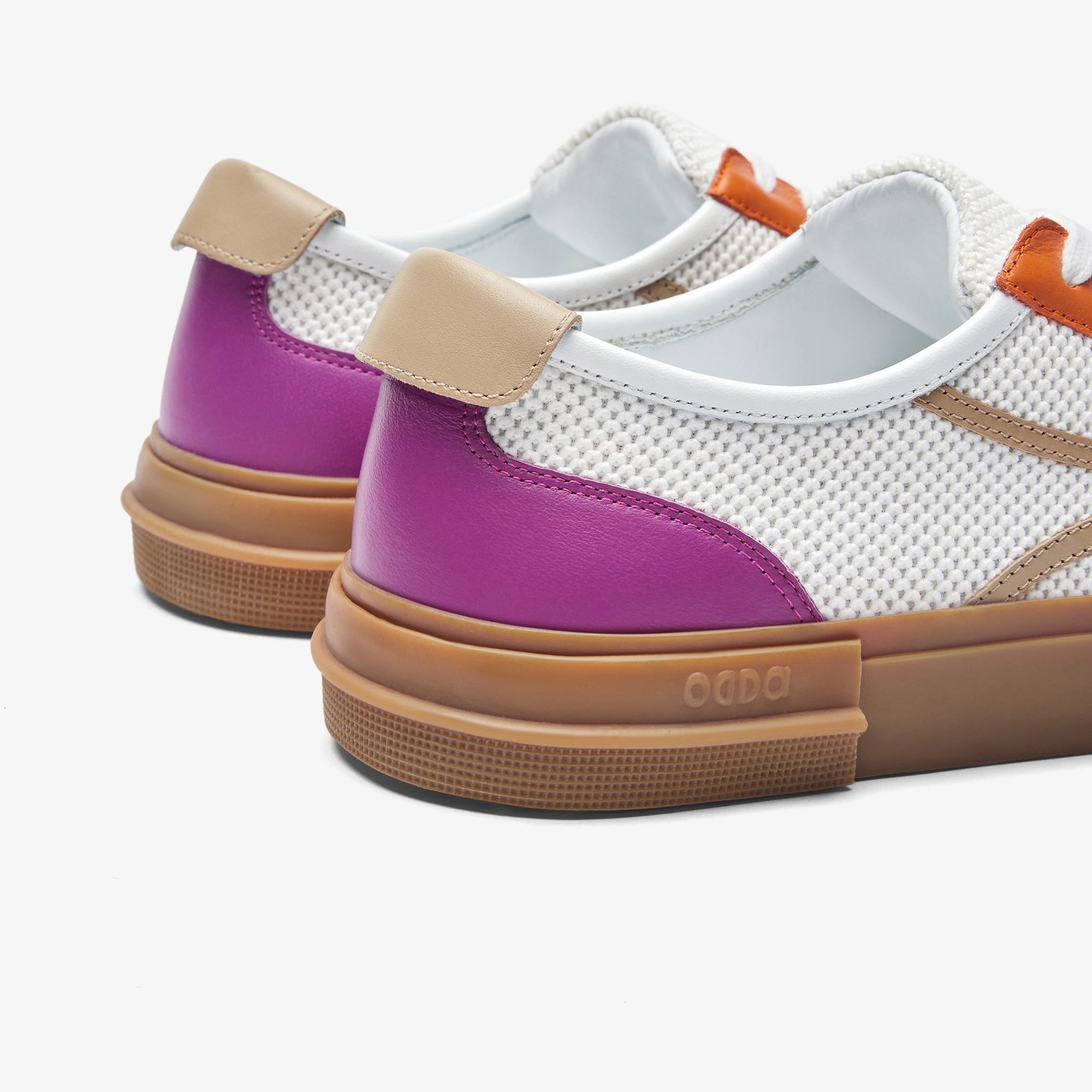 Sneakers de colores en piel unisex Untitled 9 talón