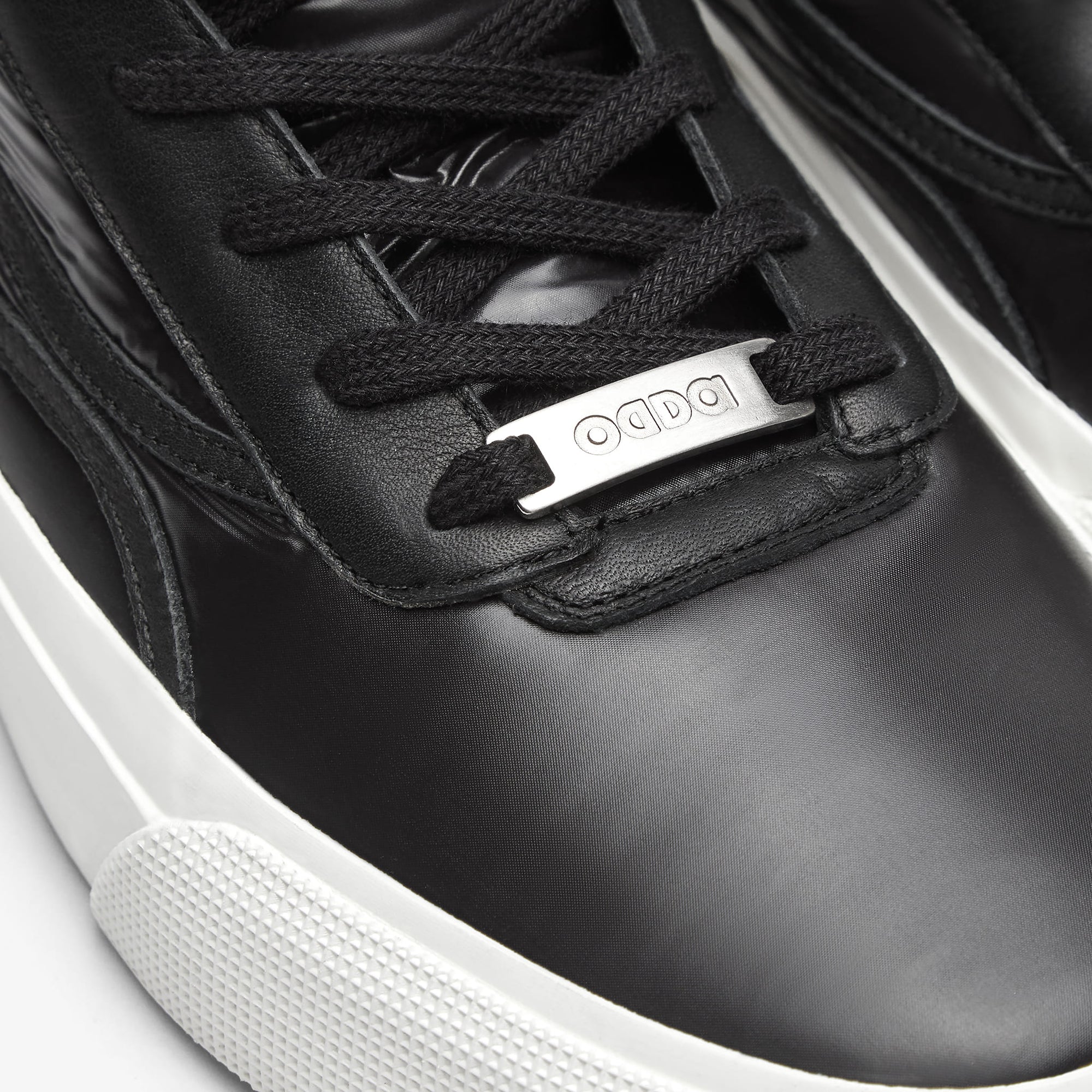 Sneakers altas negras de tela y piel unisex Untitled 8 detalle