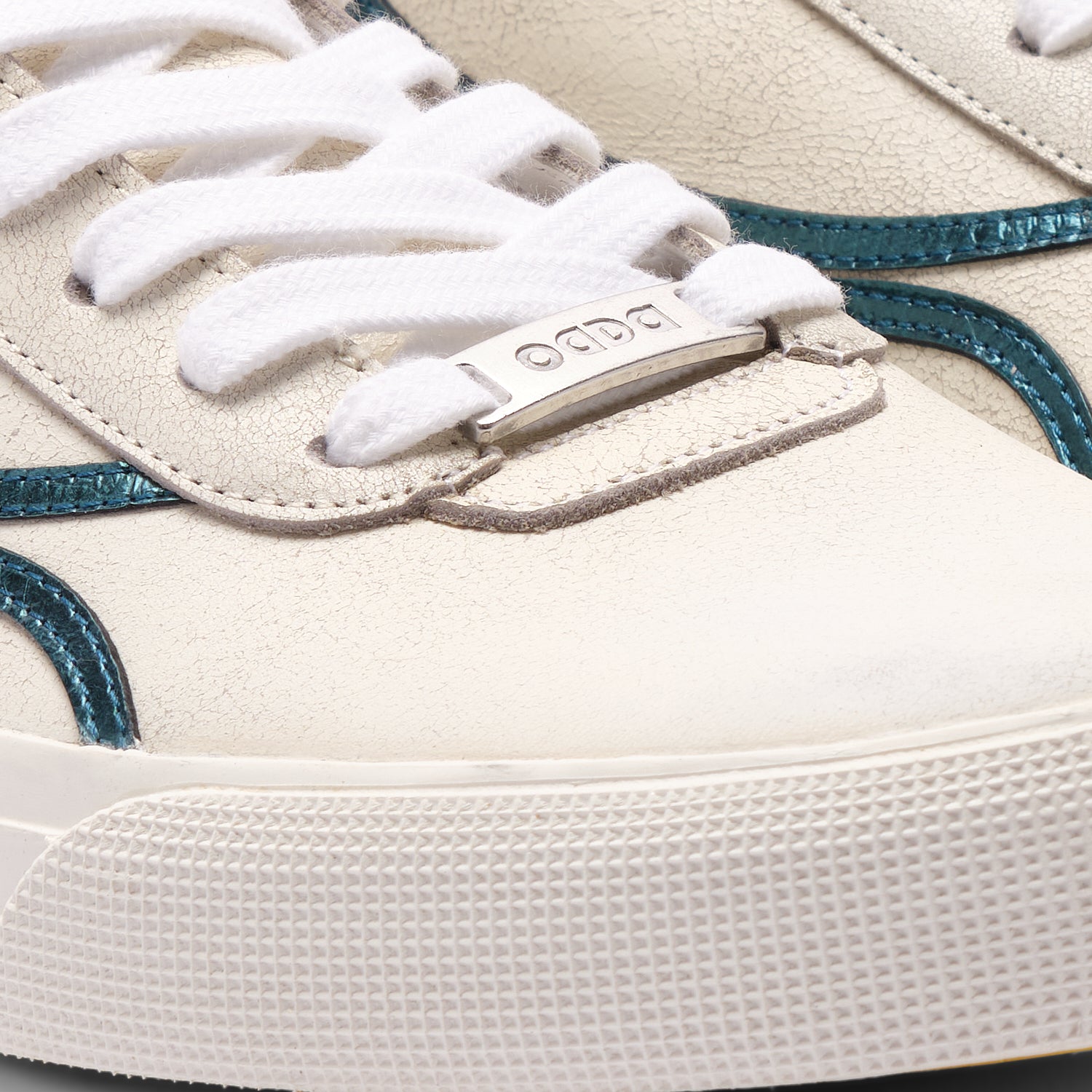 Eleganti sneakers bianche e verdi Aurea